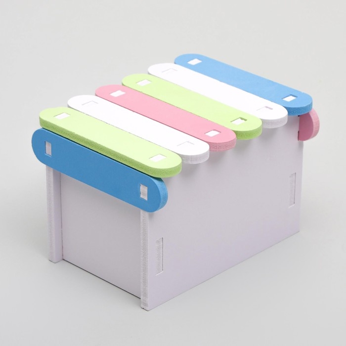 Домик для грызунов с разноцветной крышей, 12 х 7,5 х 8 см, микс цветов Домик для грызунов с разноцветной крышей, 12 х 7,5 х 8 см, микс цветов