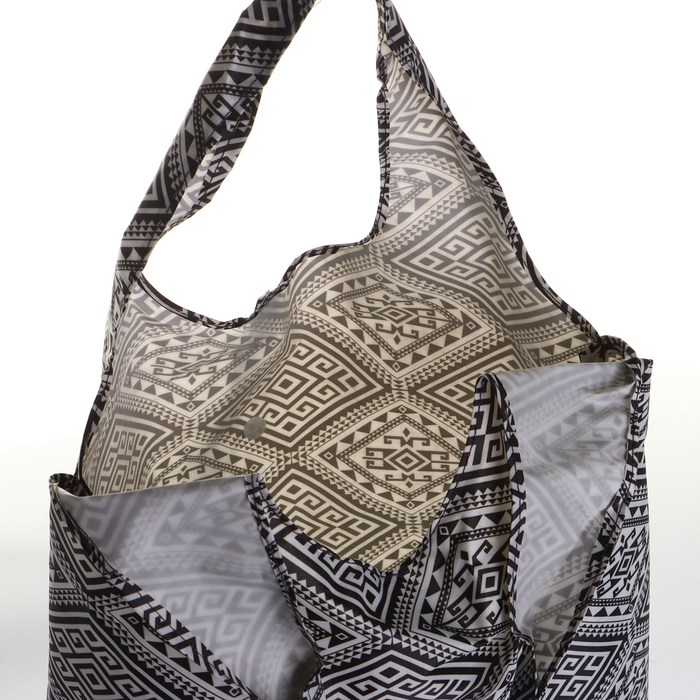 Сумка хозяйственная на кнопке, складная, цвет чёрный/белый Сумка хозяйственная на кнопке, складная, цвет чёрный/белый