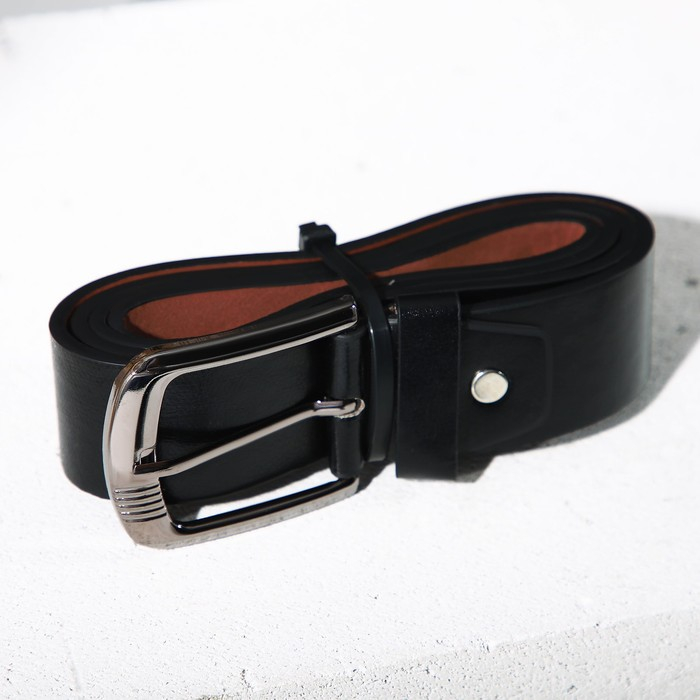 Новогодний подарочный набор косметики «Крутой мужик», гель для душа во флаконе виски 250 мл и ремень, аромат сандала и бергамота, Новый Год Новогодний подарочный набор косметики «Крутой мужик», гель для душа во флаконе виски 250 мл и ремень, аромат сандала и бергамота, Новый Год