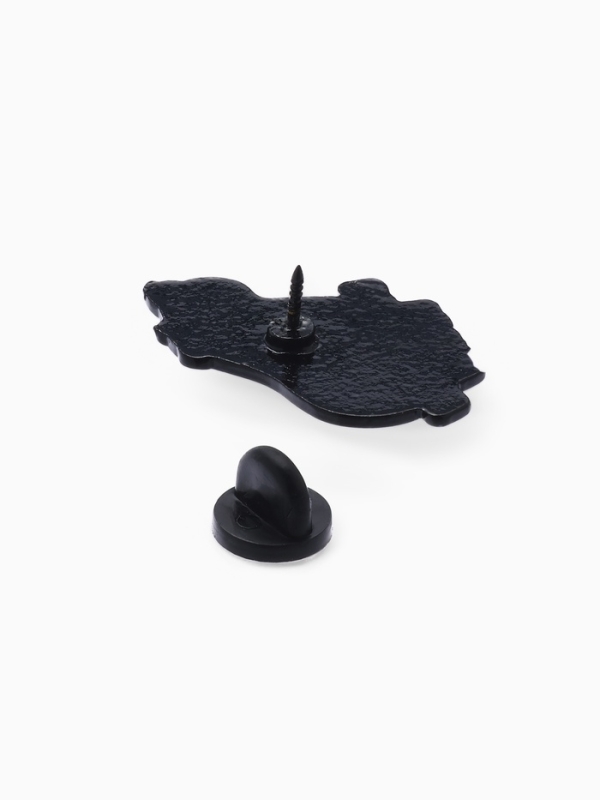 Значок «Капибара» не волнуйся, оранжевый в чёрном металле Значок «Капибара» не волнуйся, оранжевый в чёрном металле