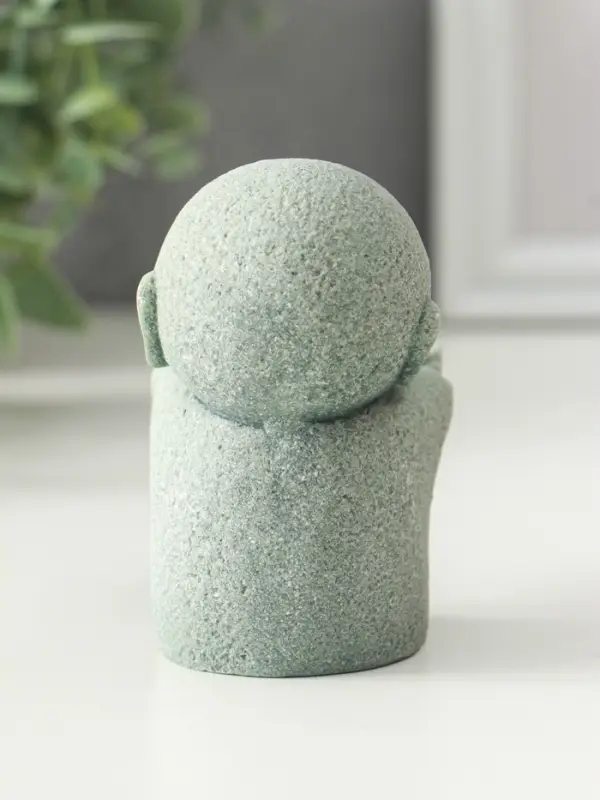 Подсвечник на 1 свечу песчаник &laquo;Маленький монах&raquo;, d=4 см, 6&times;9&times;8.5 см