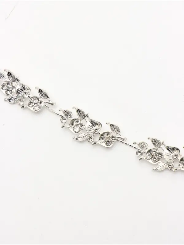 Аксессуар для волос &laquo;Джуди&raquo;, лепестки эстра, 26 см, серебро