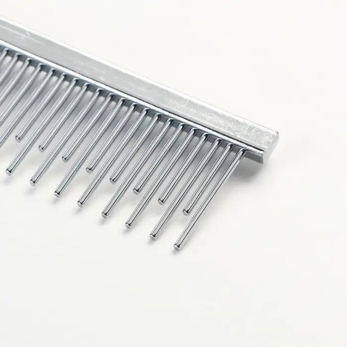 Расчёска для шерсти &laquo;Лапки&raquo;, 20.5&times;3 см, с зубьями разной длины, синяя