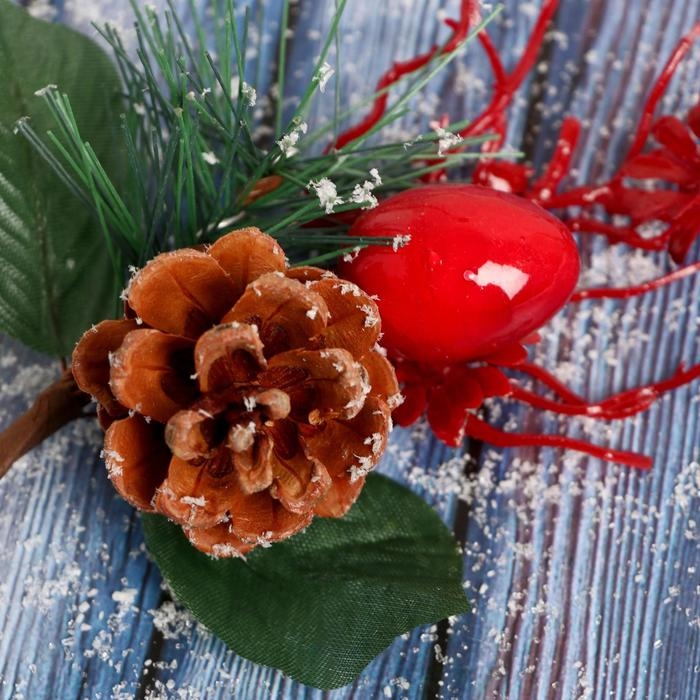 Декор  Декор "Зимнее очарование" алые ветки и цветок 16 см