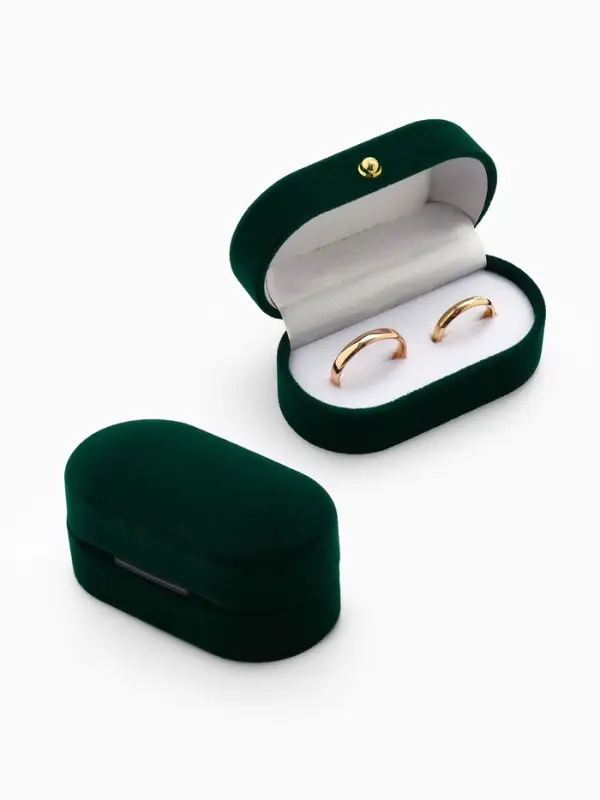 Футляр бархатный под серьги/ кольца/запонки, &laquo;Овал вытянутый&raquo; 7.5&times;4, цвет зелёный, вставка белая