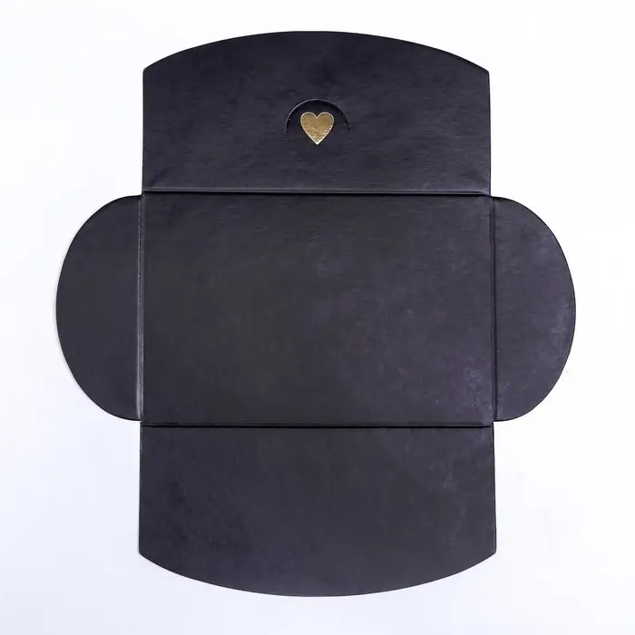 Конверт для подарочного сертификата, с тиснением, чёрный, 10.5×7 см