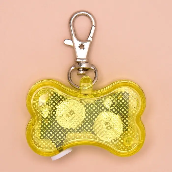 Маячок-адресник &laquo;Косточка&raquo; с наклейкой под записку, 3 режима свечения, пластик, металл, жёлтый