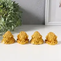 Сувенир полистоун "Денежная жаба и 3 слитка" набор 4 шт золото 4,8х4,5х4,2 см