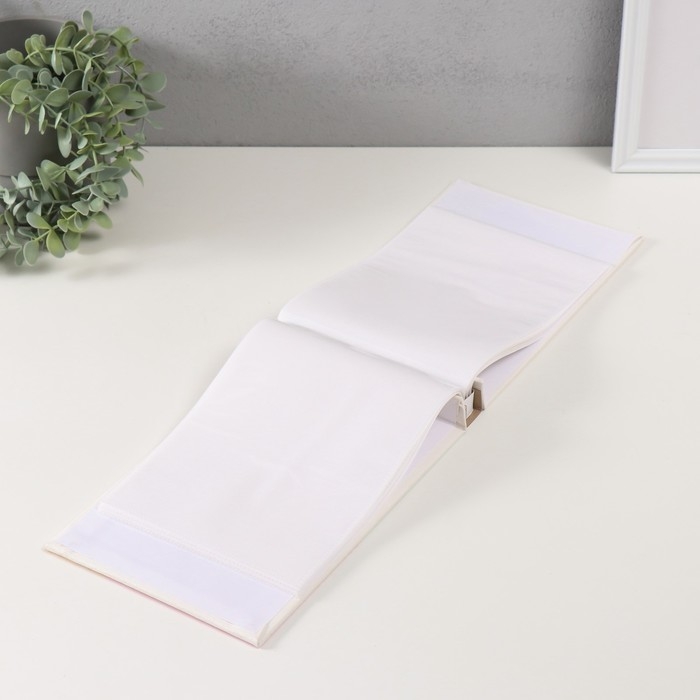 Фотоальбом кожзам на 50 фото 15х20  Фотоальбом кожзам на 50 фото 15х20 "Ангел и сердечки" 18х26х4 см