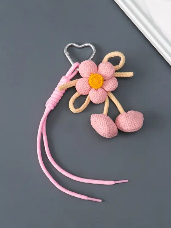 Брелок на карабине текстиль "Цветочек с бомбошками" розовый, с узлом 23х5,5х2,8 см