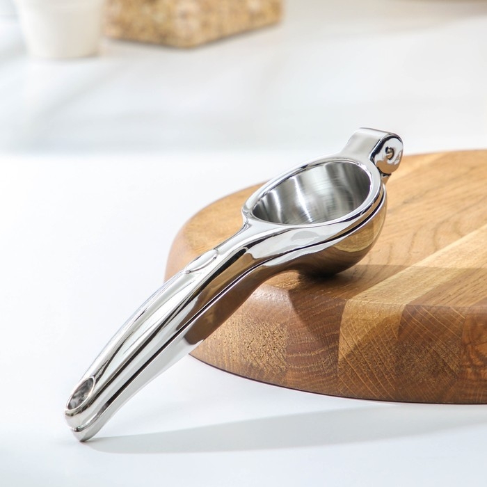 Соковыжималка ручная Steel, нержавеющая сталь, цвет хромированный Соковыжималка ручная Steel, нержавеющая сталь, цвет хромированный