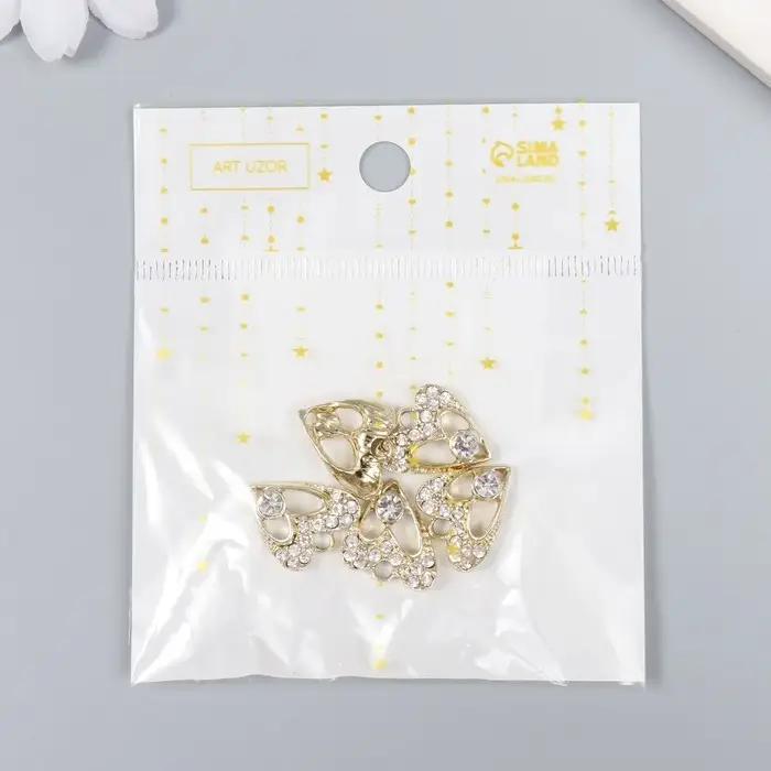 Металлический элемент, декоративная подвеска «Арт Узор. Фигурное сердечко», стразы, золото, 1.5×1.9 см