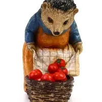 Садовая фигура &laquo;Ежиха с помидорами&raquo; из полистоуна, 20&times;12&times;23 см