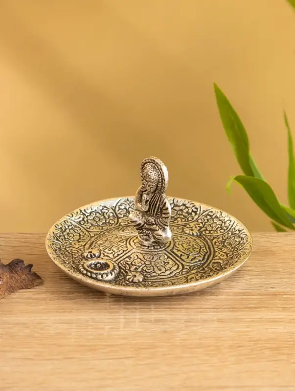 Подставка под благовония  Подставка под благовония "Будда в позе лотоса" алюминий 11х11х7 см