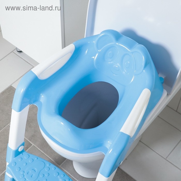 Детская накладка - сиденье на унитаз со ступенькой «Панда», с ручками, цвет голубой Детская накладка - сиденье на унитаз со ступенькой «Панда», с ручками, цвет голубой