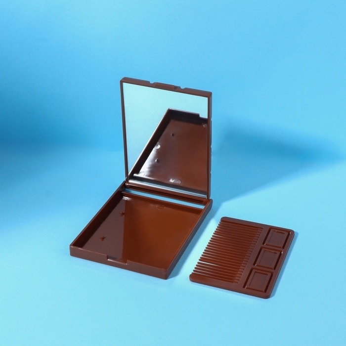 Зеркало складное «Шоколадное чудо», с расчёской, 8,5 × 6 см, цвет МИКС Зеркало складное «Шоколадное чудо», с расчёской, 8,5 × 6 см, цвет МИКС