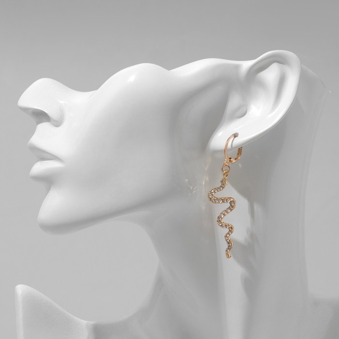 Новый год! Символ года 2025! Серьги висячие со стразами «Змейка», цвет белый в золоте