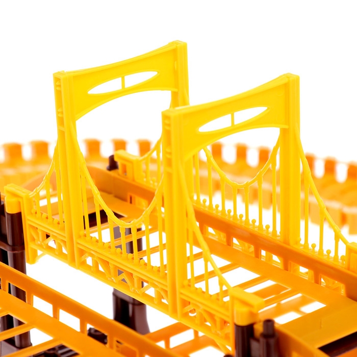 Автотрек «Стройка», с машинкой, краном и фигурками, работает от батареек Автотрек «Стройка», с машинкой, краном и фигурками, работает от батареек