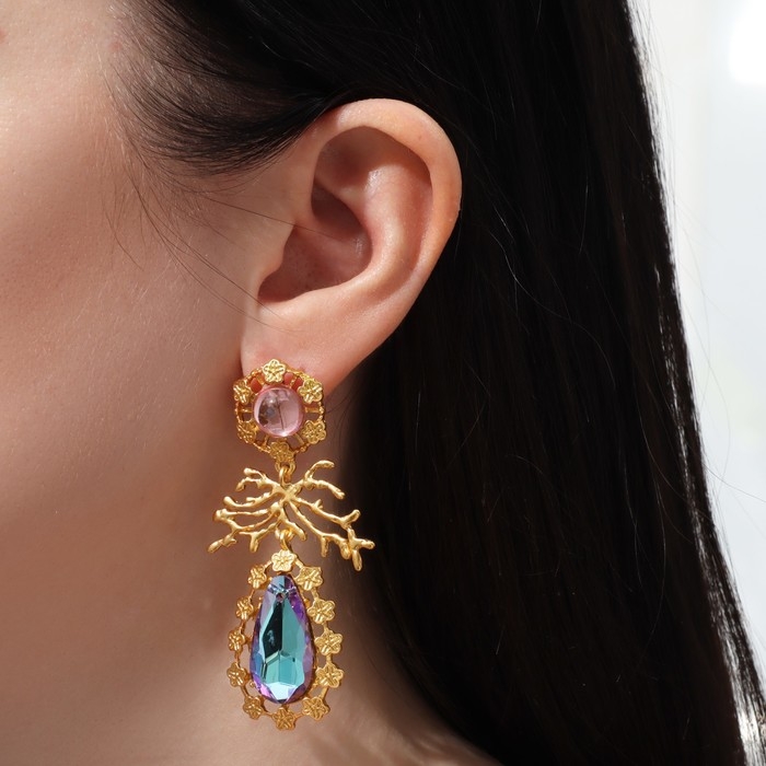 Серьги висячие со стразами «Цветение» сказочное, цветные в золоте, 7 см Серьги висячие со стразами «Цветение» сказочное, цветные в золоте, 7 см