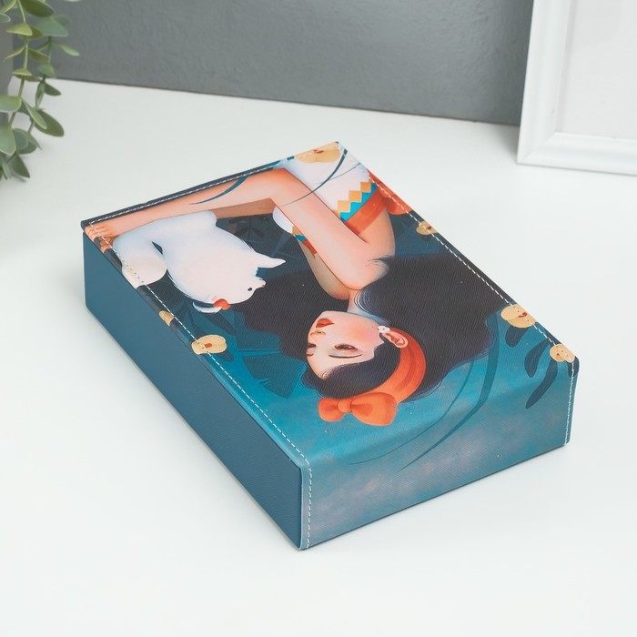 Шкатулка кожзам для украшений с зеркалом  Шкатулка кожзам для украшений с зеркалом "Девушка со шпицем" 15х21,5х5,5 см