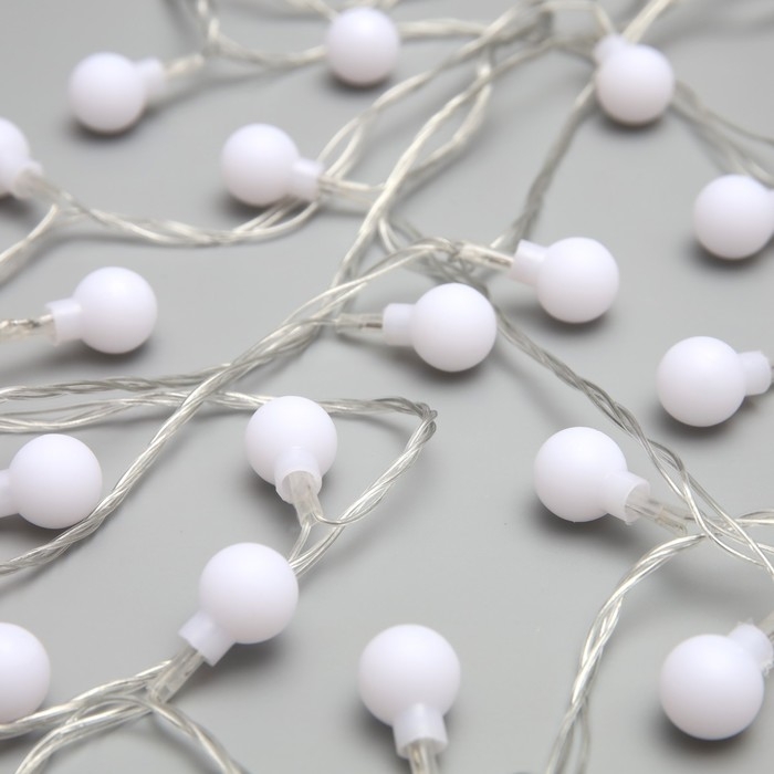 Гирлянда «Нить» 5 м с насадками «Шарики белые», IP20, прозрачная нить, 30 LED, свечение белое, 8 режимов, 220 В Гирлянда «Нить» 5 м с насадками «Шарики белые», IP20, прозрачная нить, 30 LED, свечение белое, 8 режимов, 220 В