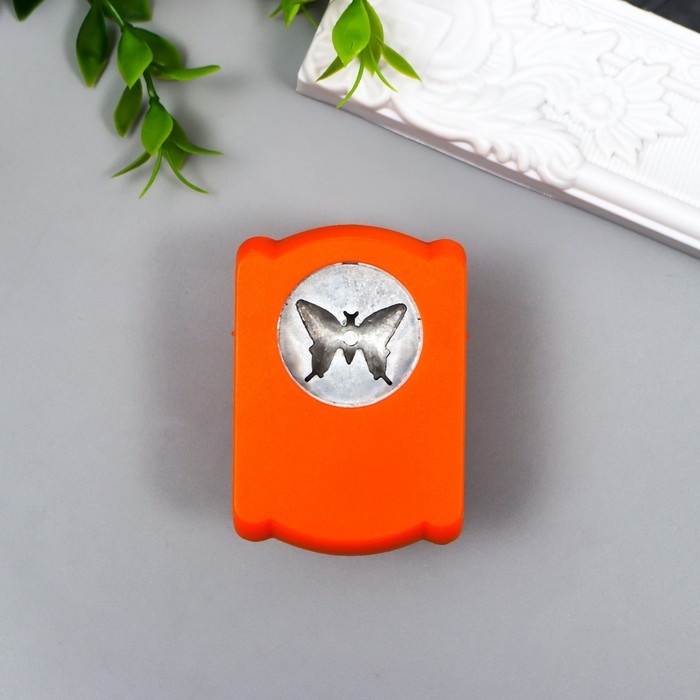 Дырокол фигурный Дырокол фигурный "Бабочка" d=2,5 см 5х5х4 см МИКС