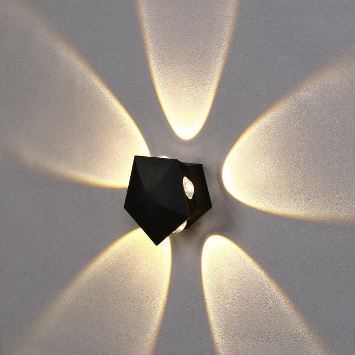 Светильник фасадный «Искра», FSD-052, 5 Вт, 3000К, 5 лучей, IP65, 220 В, пластик, черный Светильник фасадный «Искра», FSD-052, 5 Вт, 3000К, 5 лучей, IP65, 220 В, пластик, черный