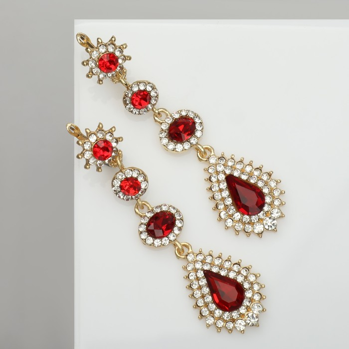 Серьги висячие со стразами «Вечерние» мадам, цвет бело-красный в золоте, 7 см