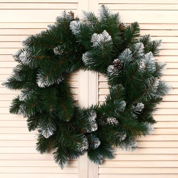 Венок  Венок "Интерьерный" белоснежный (шишки серебро) 55 см