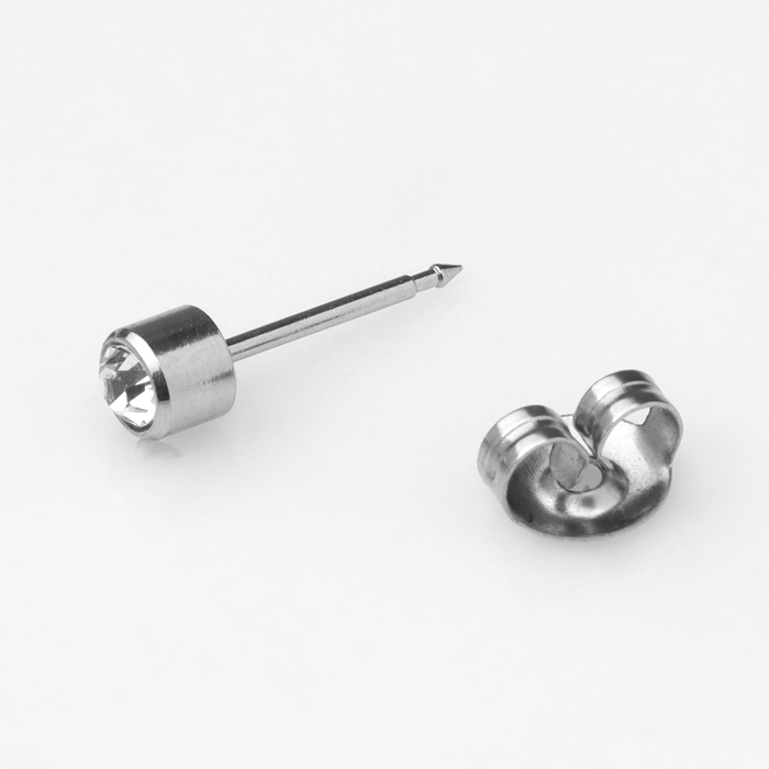 Пистолет одноразовый для пирсинга, серьга в комплекте «Классика», цвет белый в серебре Пистолет одноразовый для пирсинга, серьга в комплекте «Классика», цвет белый в серебре