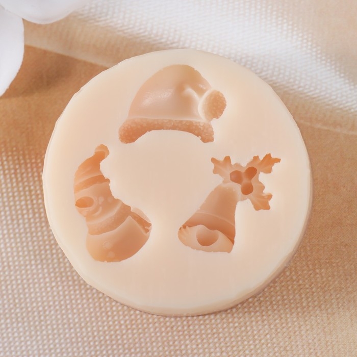 Новогодний молд силикон Новогодний молд силикон "Н/Г" Микс изделия: 2,5х1,8х0,5, 2,2х1,4х0,5, 2х1,5х0,8 см