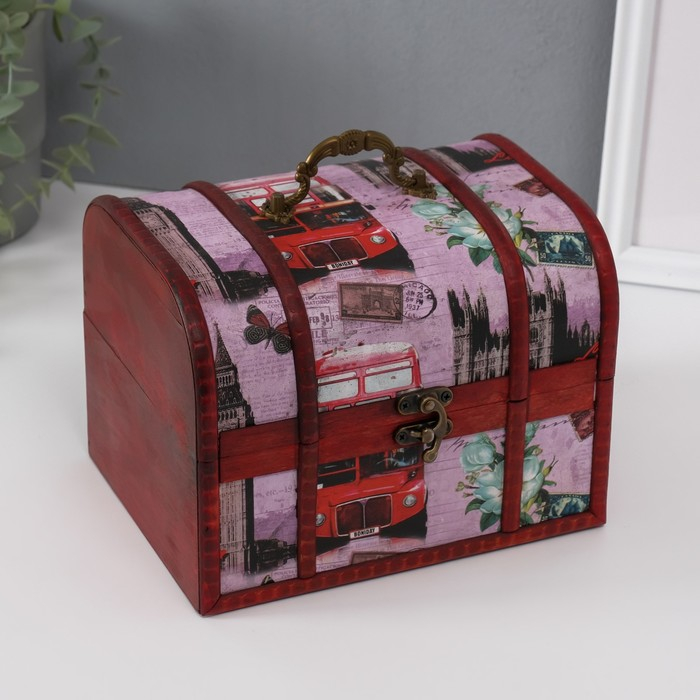 Шкатулка дерево сундучок  Шкатулка дерево сундучок "Путешествие по Европе" 15х20х15 см