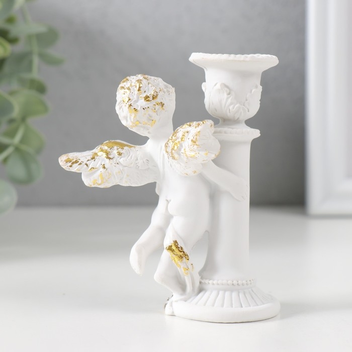 Подсвечник полистоун на 1 свечу Подсвечник полистоун на 1 свечу "Ангел на колонне" d-1,2 см белый с золотом 9,8х8х7 см