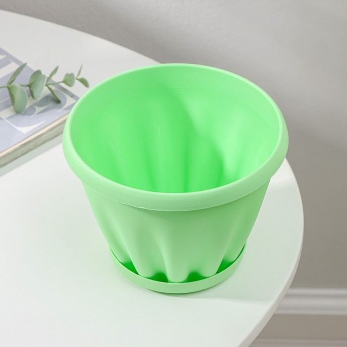 Горшок для цветов с поддоном «Знатный», 1 л, d=14 см, цвет зелёный Горшок для цветов с поддоном «Знатный», 1 л, d=14 см, цвет зелёный