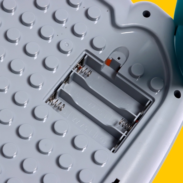 Развивающий столик «Астронавт», световые и звуковые эффекты Развивающий столик «Астронавт», световые и звуковые эффекты