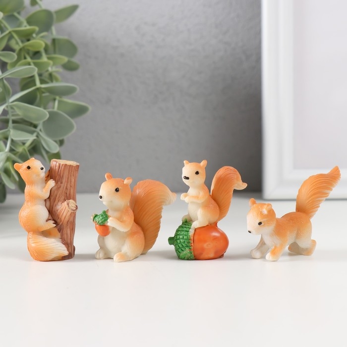 Сувенир полистоун  Сувенир полистоун "Озорная белочка" МИКС 2х5х4 см