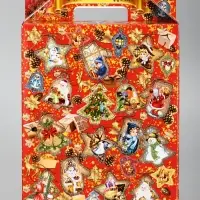 Подарочная новогодняя коробка «Праздничный медальончик» в красном, 16.8×7×25 см