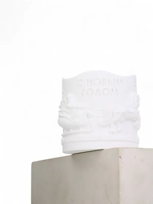 Свеча &laquo;Новый год&raquo;, аромат сандал, гипс