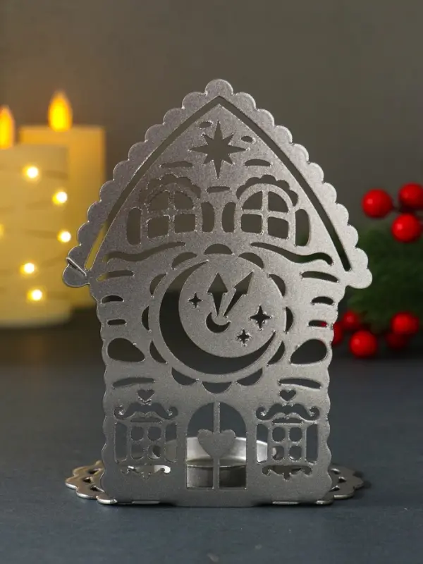 Подсвечник новогодний  Подсвечник новогодний "Домик с часами" серебряный 6,7х10х13,5 см