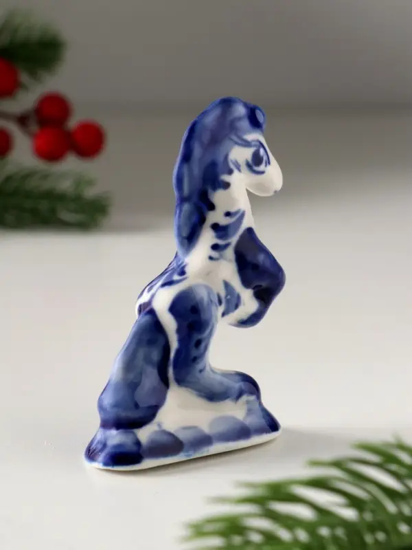 Сувенир Лошадь цирковая малая, 8,5х6,5 см, гжель Сувенир Лошадь цирковая малая, 8,5х6,5 см, гжель