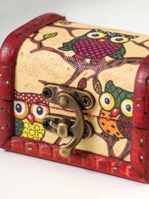 Шкатулка для украшений &laquo;Сундучок. Совята&raquo;, дерево, 6&times;8&times;5.5 см