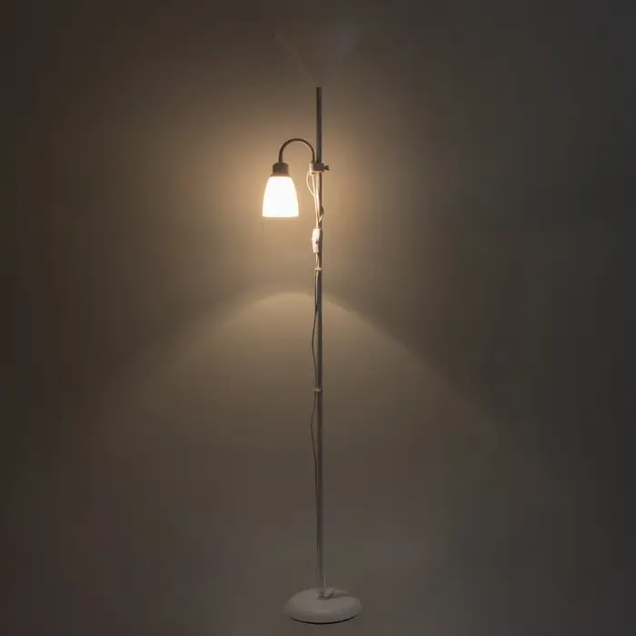 Торшер BayerLux &laquo;Тренд 2&raquo;, Е27 + 1хЕ27, 2&times;40 Вт, 22&times;22&times;180 см, белый