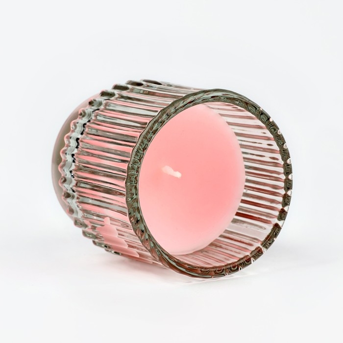 Свеча ароматическая в стекле: клубника, 7 х 8 см. Свеча ароматическая в стекле: клубника, 7 х 8 см.