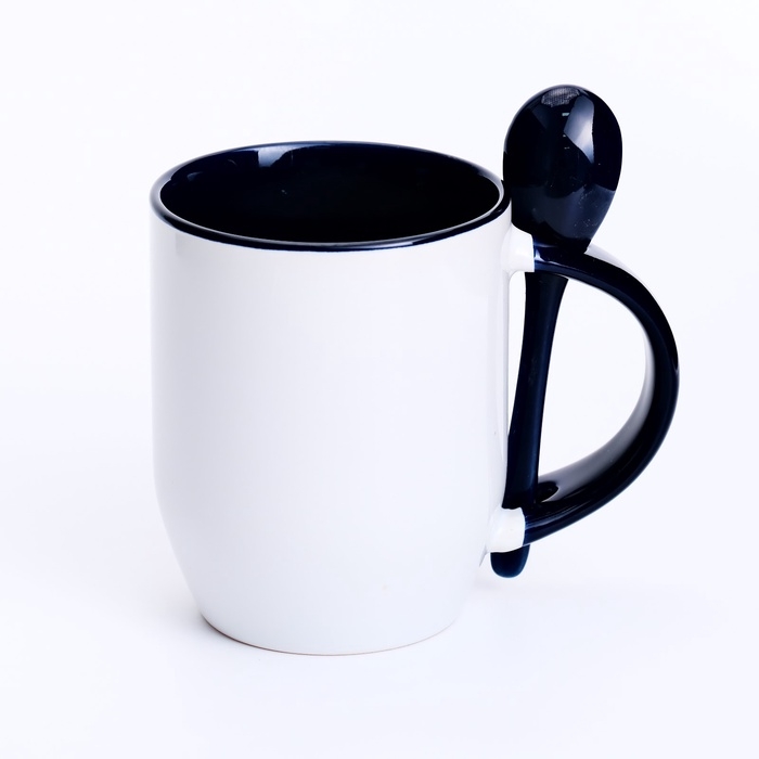 Кружка новогодняя с ложкой Дорого внимание «Чудо», 350 мл Кружка новогодняя с ложкой Дорого внимание «Чудо», 350 мл