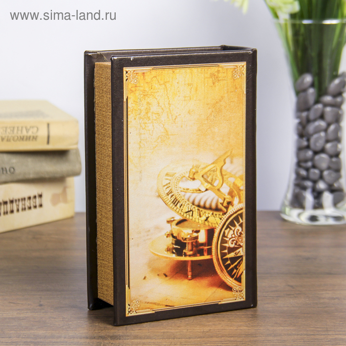 Сейф дерево книга кожзам  Сейф дерево книга кожзам "Время приключений" 17х11х5 см
