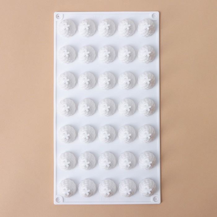 Форма для муссовых десертов и выпечки KONFINETTA «Ежевика», силикон, 29×16×2,5 см, 35 ячеек (2,8×2,5 см), цвет белый Форма для муссовых десертов и выпечки KONFINETTA «Ежевика», силикон, 29×16×2,5 см, 35 ячеек (2,8×2,5 см), цвет белый