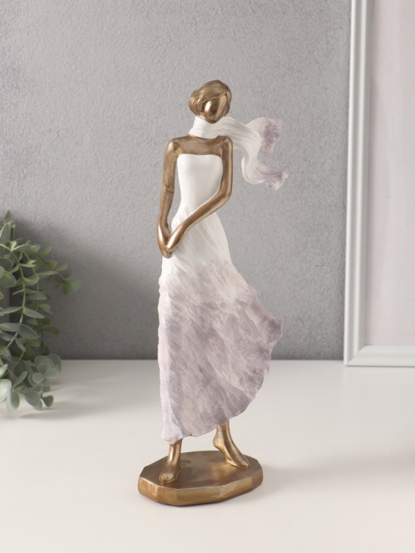 Сувенир полистоун Сувенир полистоун "Девушка в платье с шарфом. Ветер" 16х9,5х33 см