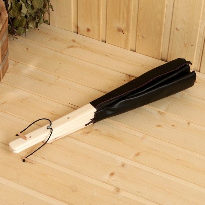 Веер банный для разгона пара коричневый, кожа Веер банный для разгона пара коричневый, кожа