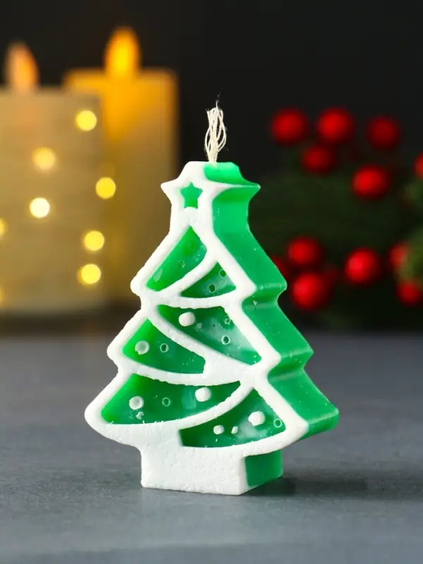 Свеча новогодняя "Ёлочка с гирляндой" 55х75мм, зелёный