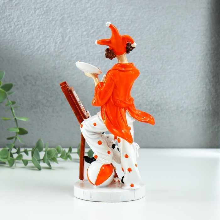 Сувенир полистоун Сувенир полистоун "Клоун-художник у мольберта с пёсиком" бело-оранжевый 12,5х9х22,5 см